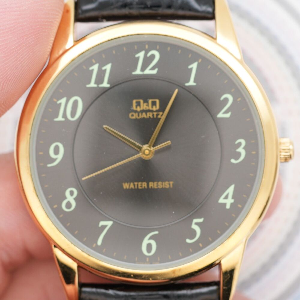 Q&Q Quartz Mens Watch 42mm Gold Tone Black Dial Leather Strap New Battery - Picture 2 of 8